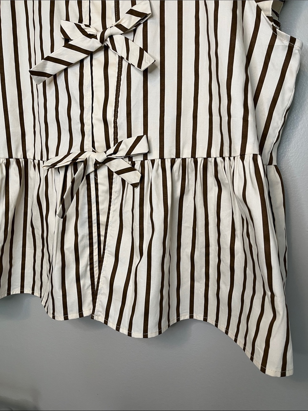 NWT Cottagecore Bow Tie Front Striped Flutter Sleeve Top - Brown & White - Picture 5 of 10
